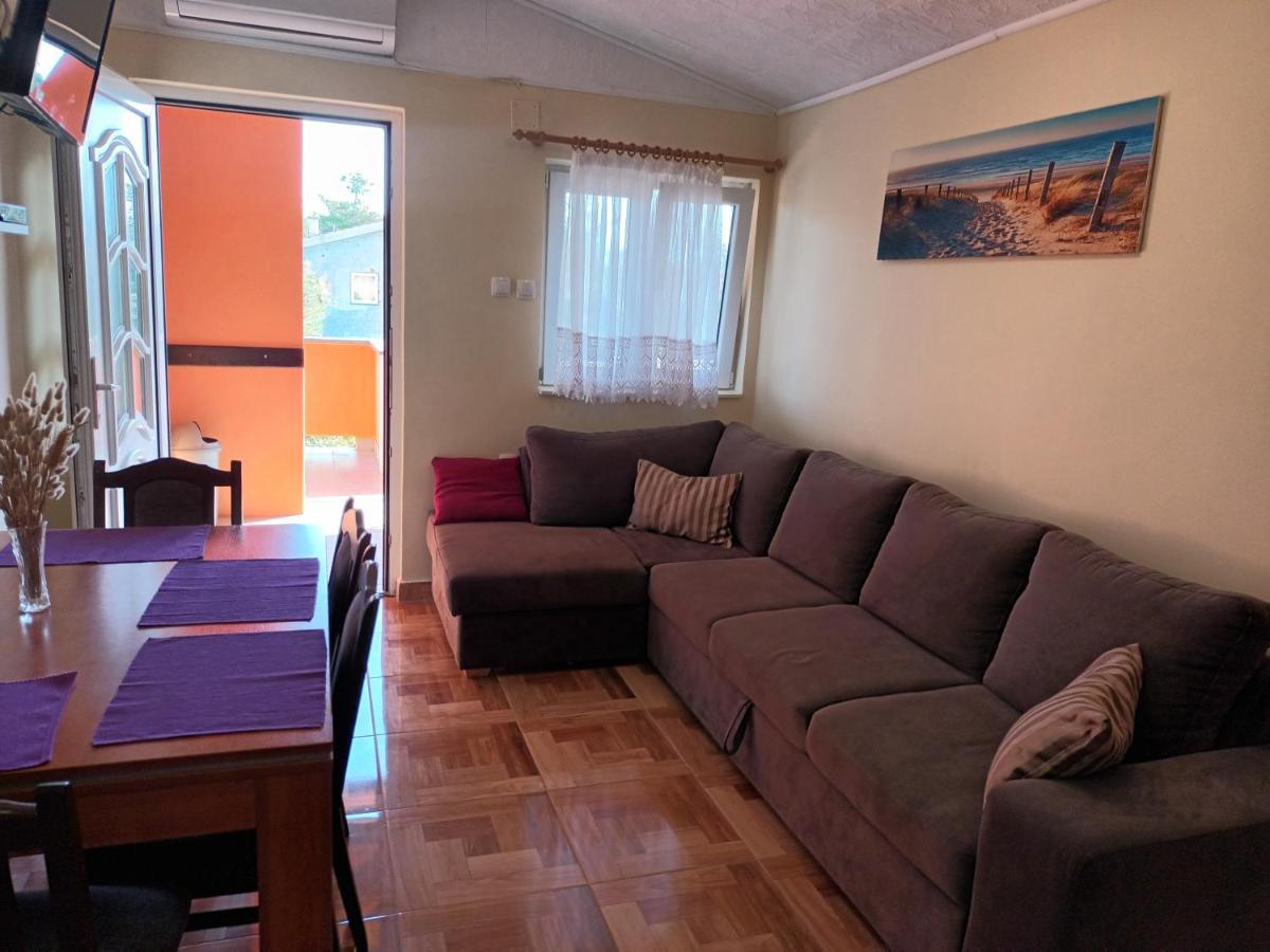 Apartman Zlata Vir Bagian luar foto